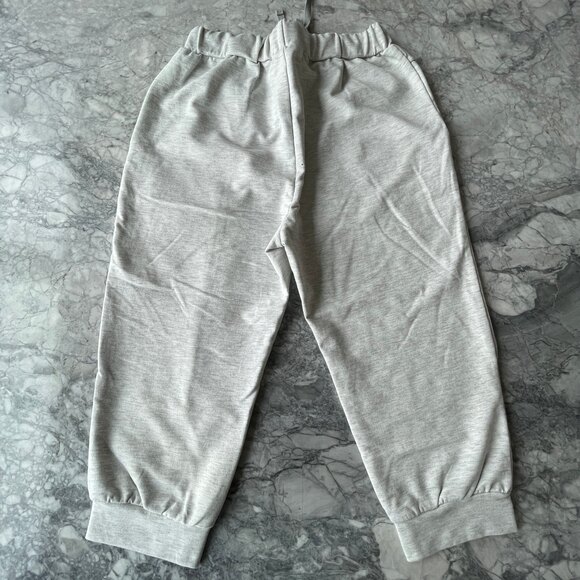 Nike Activewear Cropped Sweatpants - Picture 4 of 8